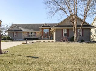 S97W13801 Stonebridge WAY, Muskego, WI 53150