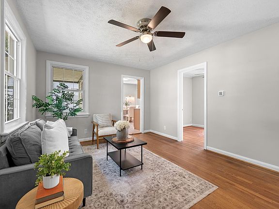 2nd image of 4525 Brooklawn Cir