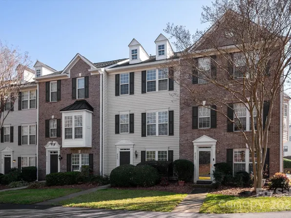 8177 Millwright Ln, Charlotte, NC 28277