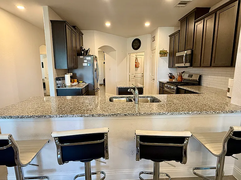 2704 Ainsworth Rd — Photo 6