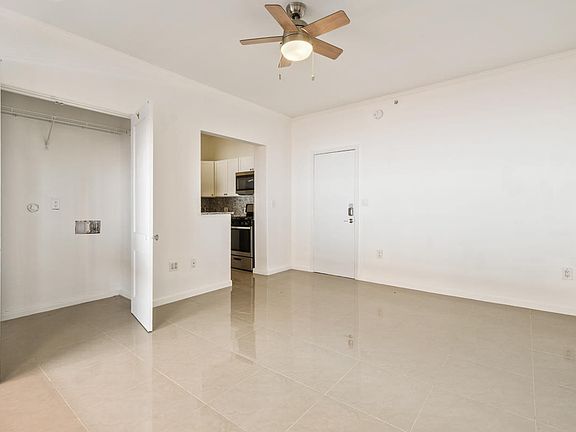 4th image of 445 Brazilian Ave APT 13