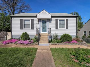 9533 Mackenzie Rd, Saint Louis, MO 63123