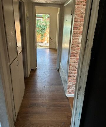 4th image of 541 Palomas Dr SE APT A
