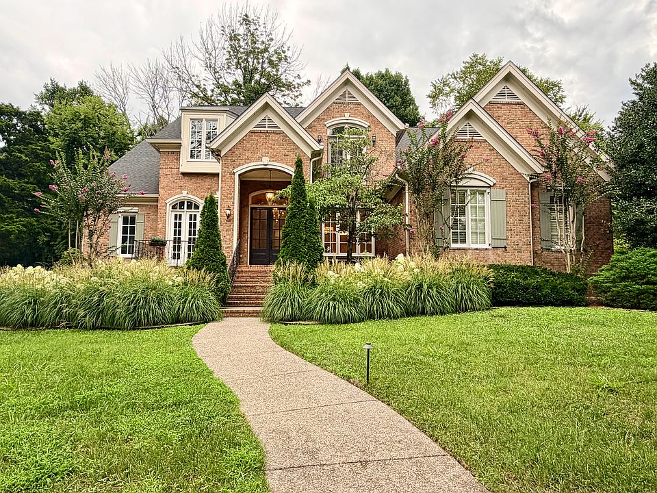 1st image of 1449 Willowbrooke Cir