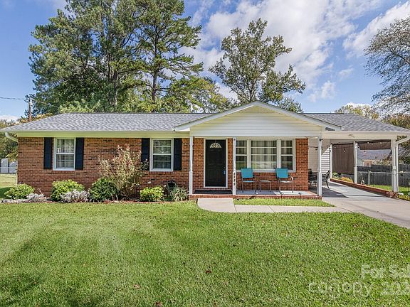 5th image of 2217 N Driftwood Ln #1