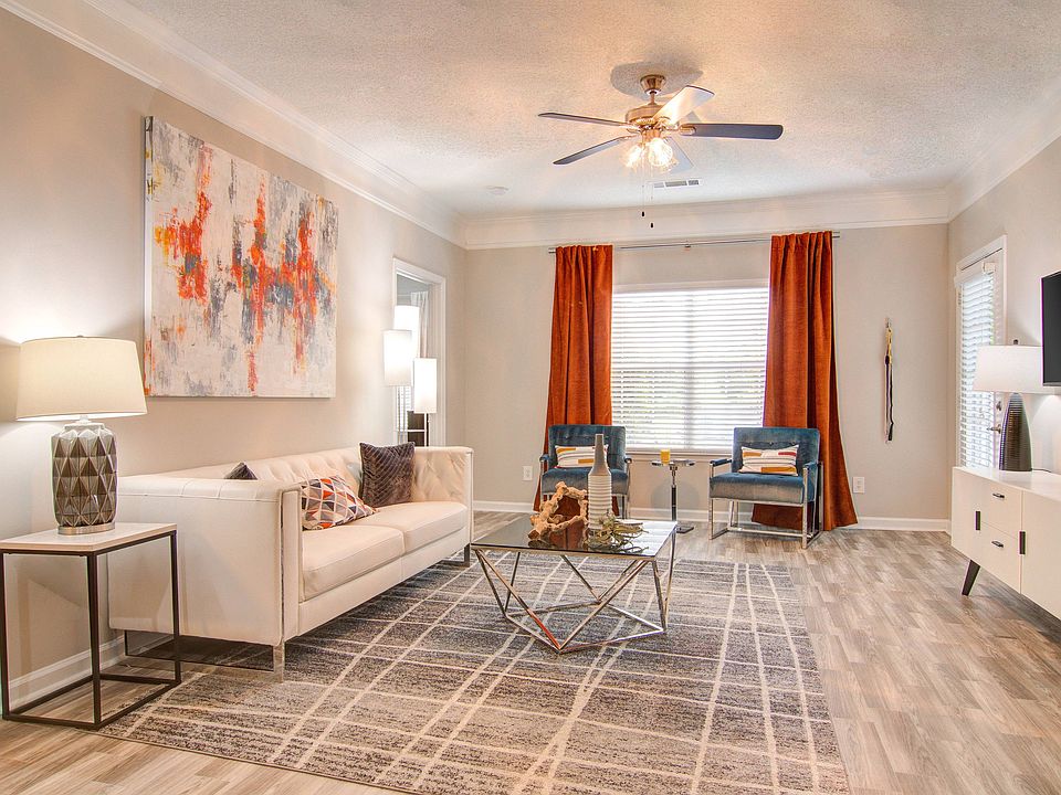 Spacious Living Area