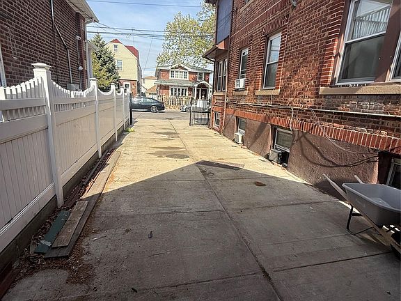 2nd image of 13515 127th Street