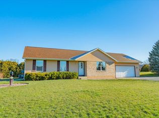 6220 W Lynne Dr, Janesville, WI 53548