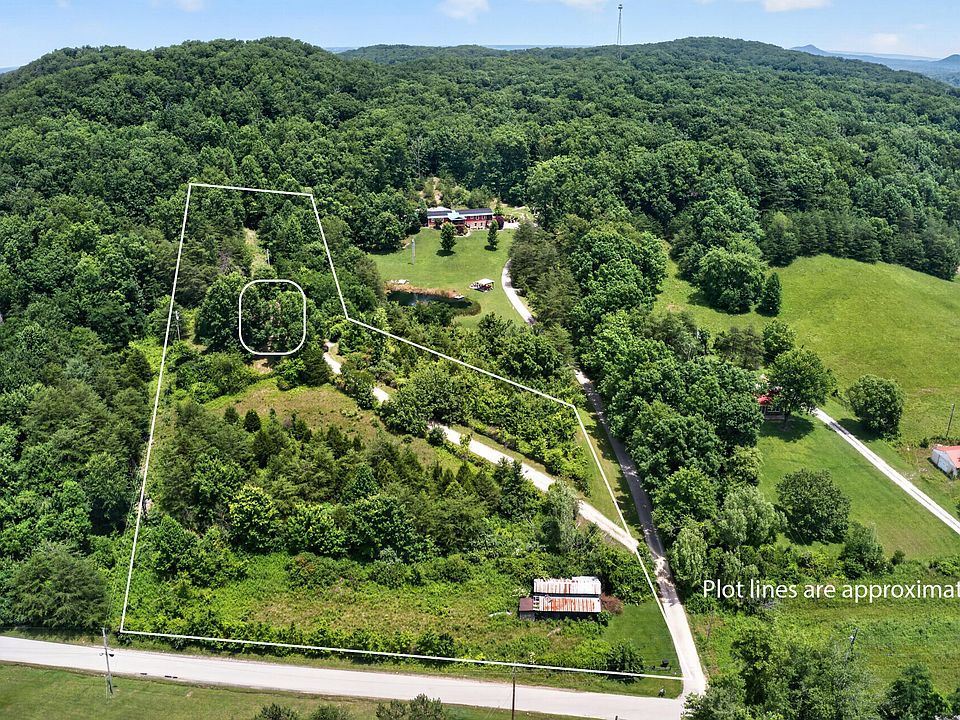 1st image of 1020 S Dogwood Dr