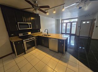 2437 W Polk St #1, Chicago, IL 60612