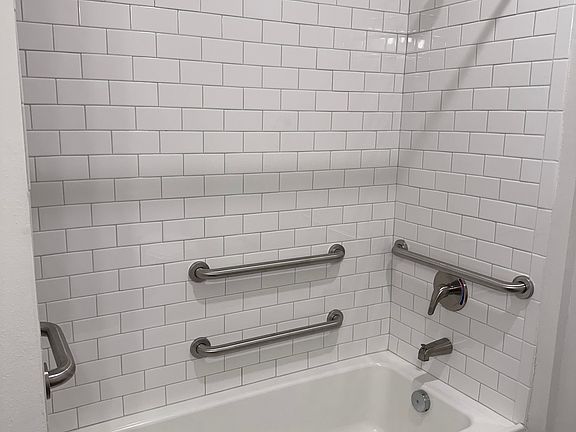 4th image of 2150 S Minnesota Ave #19681111