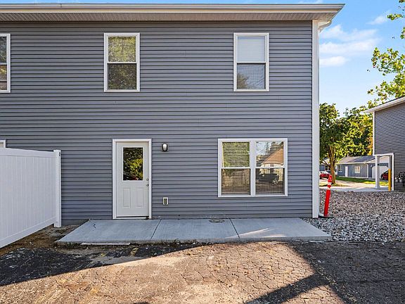 4th image of 909 Wyllys St