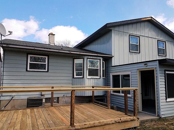 2nd image of 5947 Pinetree Ave SE