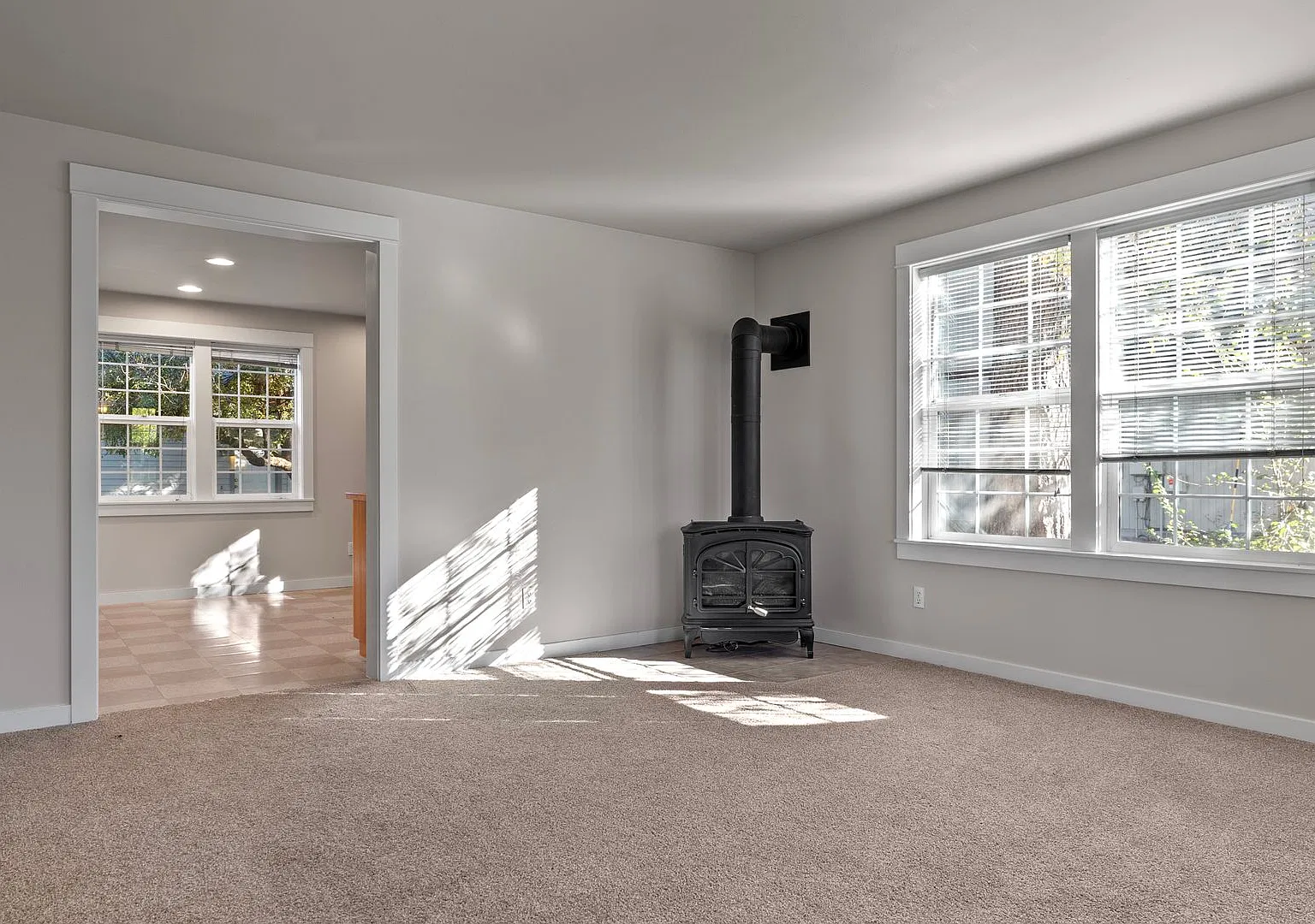 118 SE Roosevelt — Photo 2