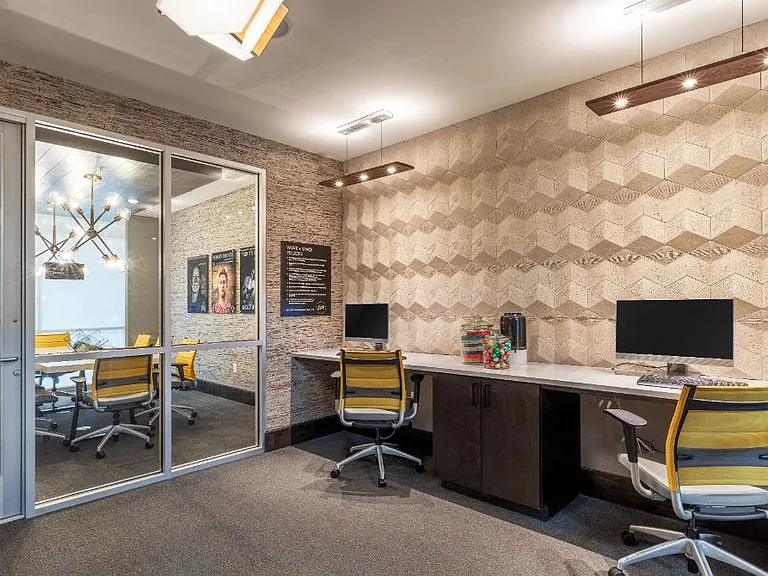 LTD West Commerce — Photo 14
