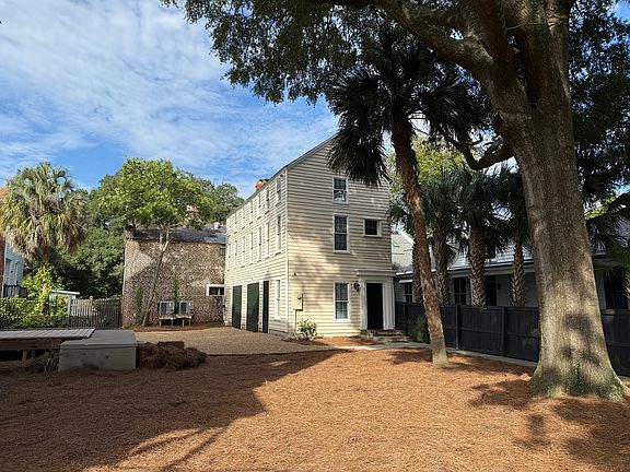 2nd image of 62 Montagu St #Ch