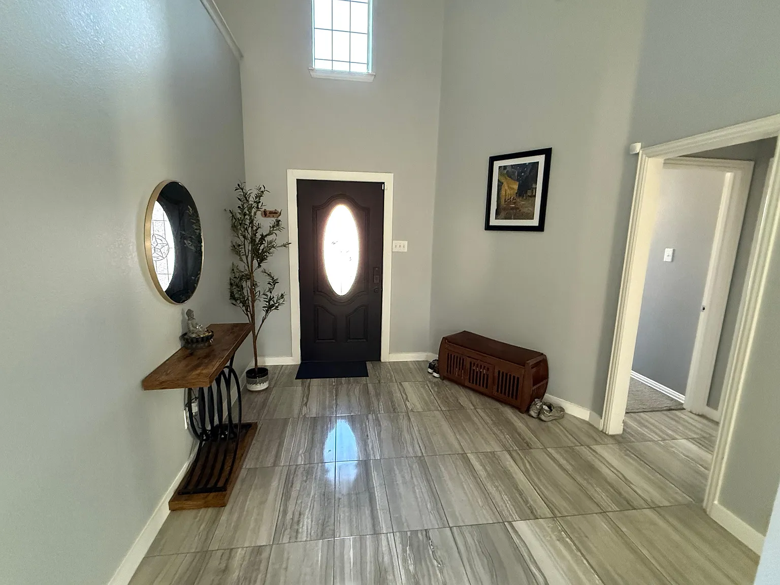 2752 Costa Mesa Dr — Photo 2