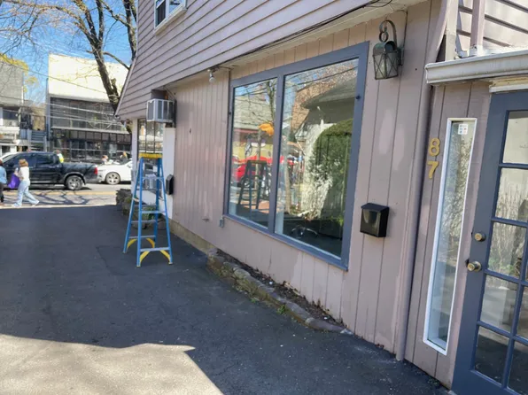 87 S Main St #87, New Hope, PA 18938