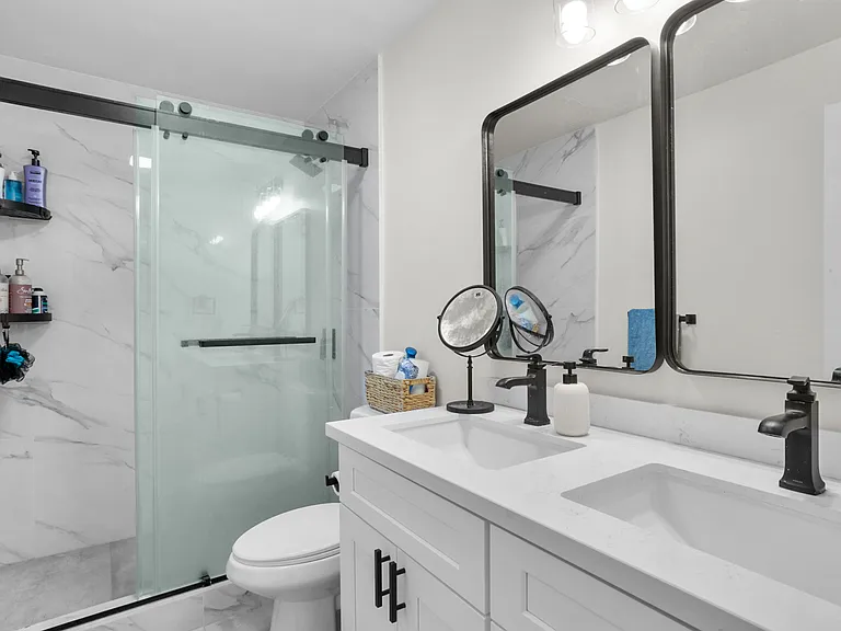 6124 Pembroke Dr — Photo 6