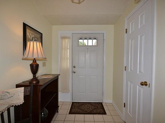 3rd image of 4965 Timberbridge Ln