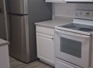 239 Legends Creek Way APT 206, Indianapolis, IN 46229