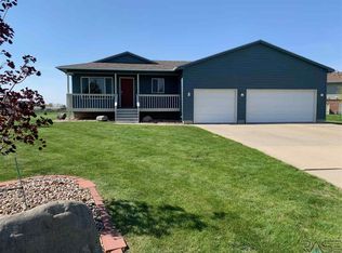 8116 W Kelsey St, Sioux Falls, SD 57106