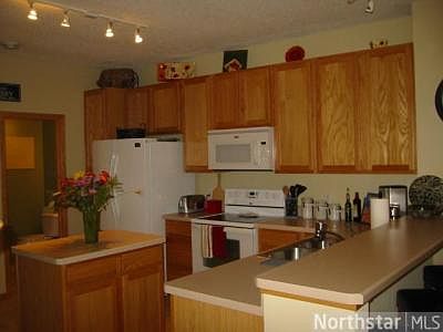 4th image of 15656 Emerald Dr N Unit 8