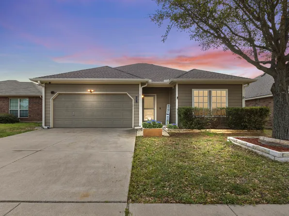 12421 Hunters Mill Trl, Burleson, TX 76028