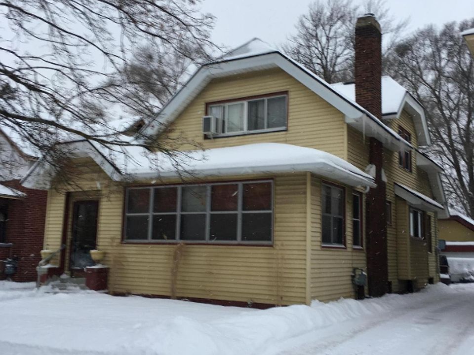 1st image of 1121 Franklin St SE