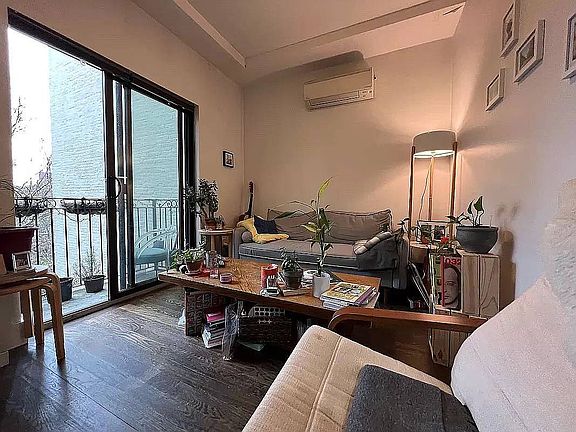 4th image of 111 Van Buren St #4F