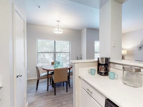 3903 SE Military Dr APT 2101