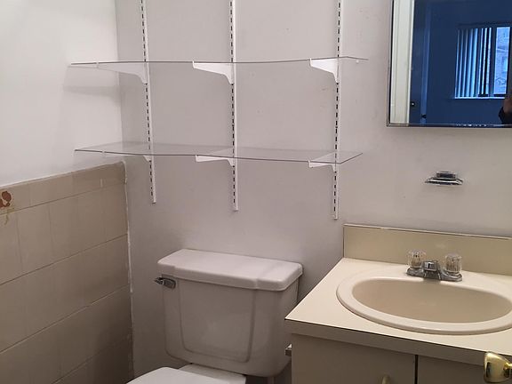 5th image of 18016 Wexford Ter APT 5D