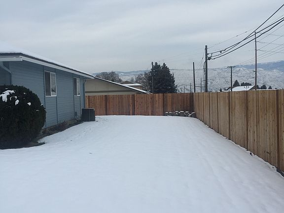4th image of 604 12th St NE