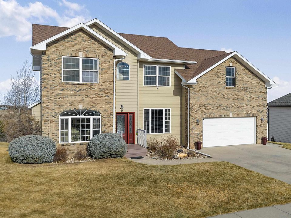 1st image of 6530 Wellington Dr