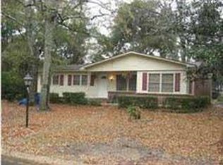 916 W Stuart Dr, Mobile, AL 36605