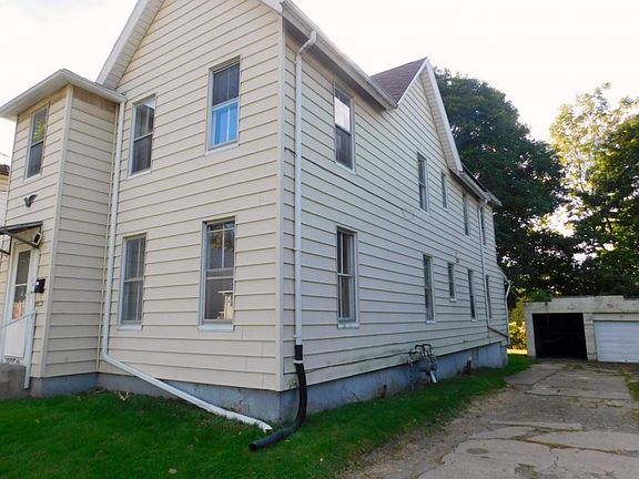 2nd image of 74 Broome St