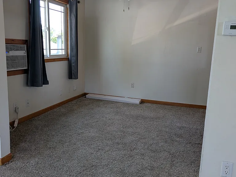 405 1/2 Chestnut St #A — Photo 8