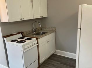 642 N Adams St #B, Havre De Grace, MD 21078