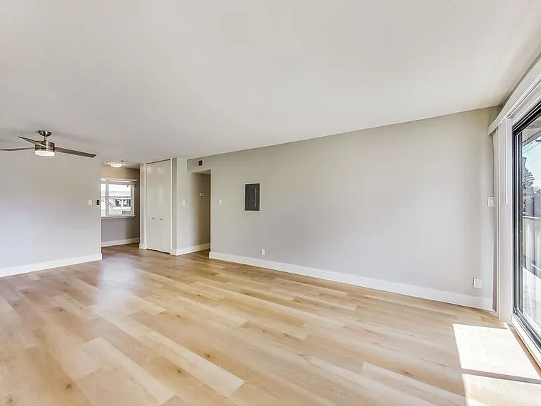 1709 Valota Rd — Photo 5