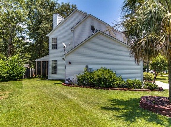 5th image of 223 Evesham Dr