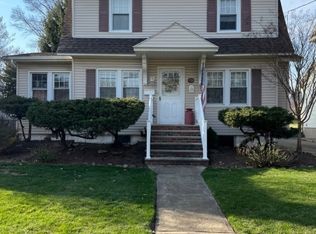 938 Salem Rd, Union, NJ 07083