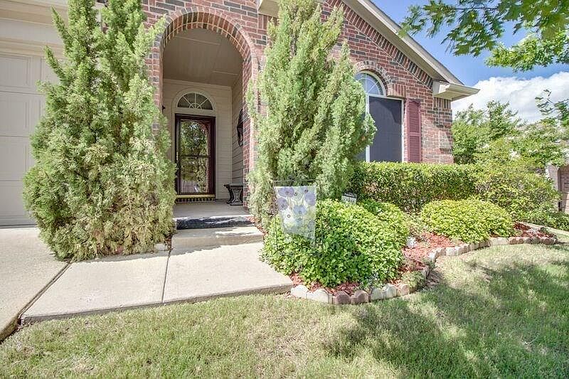 1st image of 8480 Creekbluff Dr