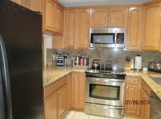4226 S Landar Dr, Lake Worth, FL 33463