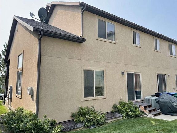 2nd image of 2628 N Cypress Way W