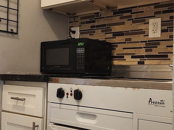 2nd image of 741 Hibiscus Ave #8
