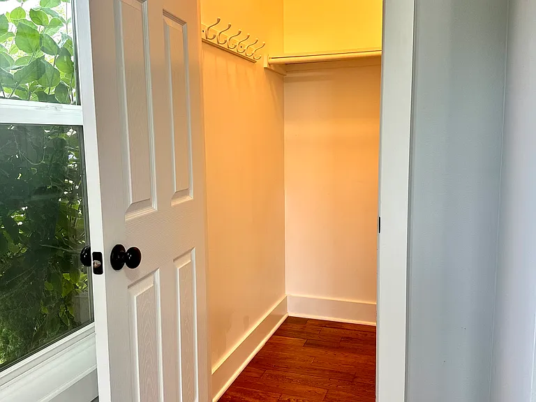 22485 Milner St — Photo 11