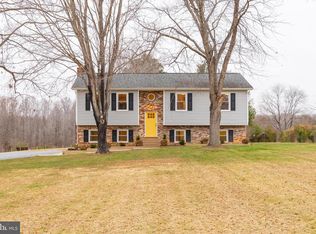 1251 Hartwood Rd, Fredericksburg, VA 22406