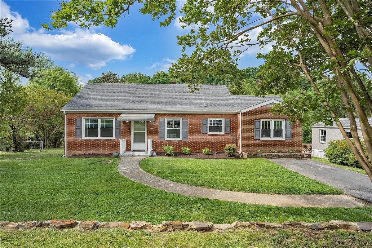 1224 Newman Dr, Salem, VA 24153 Zillow