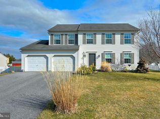 505 Sterling Dr, Red Lion, PA 17356