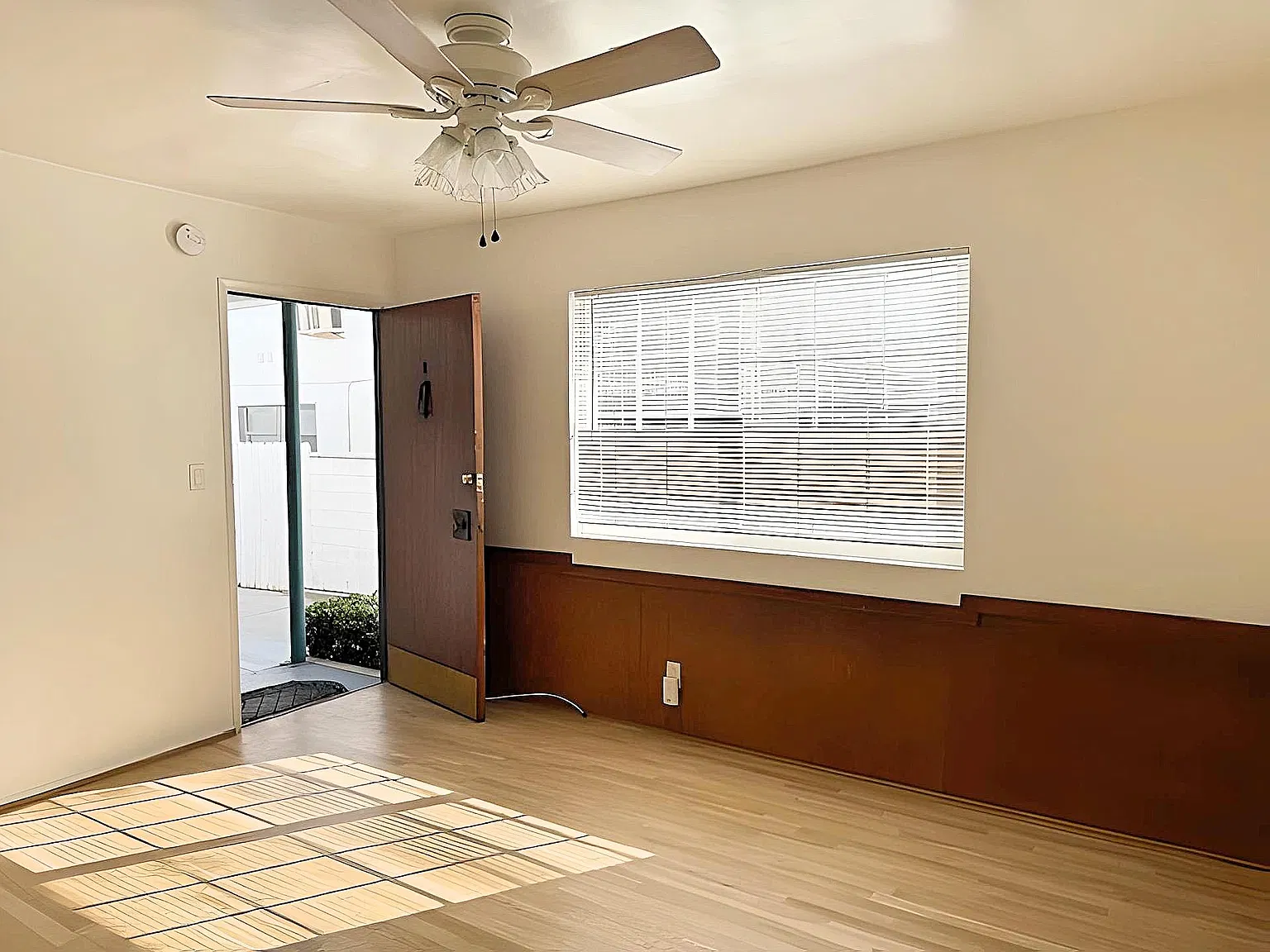 Studio, $1,895 — Photo 2